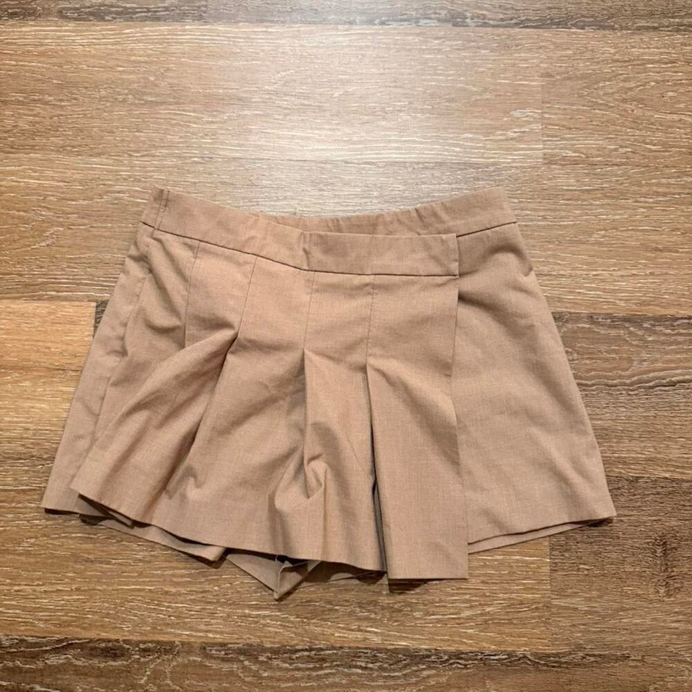 Zara tan pleated skort